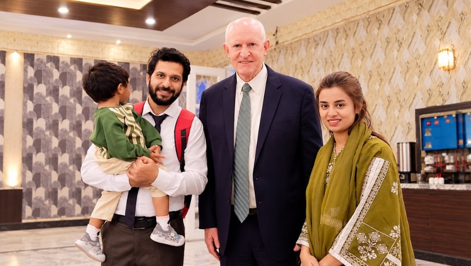 میں ہمیشہ ہی کلیسیا کے رہنماؤں سے متاثر رہی ہوں ان کا مثبت رویہ اور پیار بھرا لہجہ ہماری گواہی کو مسیح کے اوپر اور مضبوط کرنے میں ہماری مدد کرتا ہے